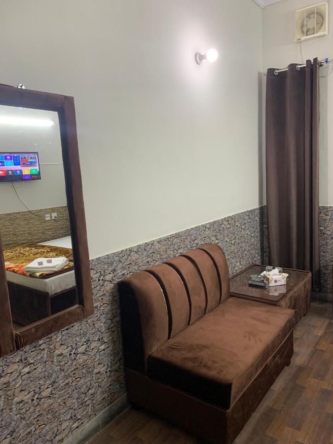 Eden Plus Executive Hotel Lahaur Zewnętrze zdjęcie